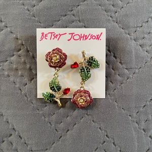Betsey Johnson Flower Earrings NWT